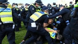 Coronavirus: Arrests as hundreds gather for anti-lockdown protests in Australia