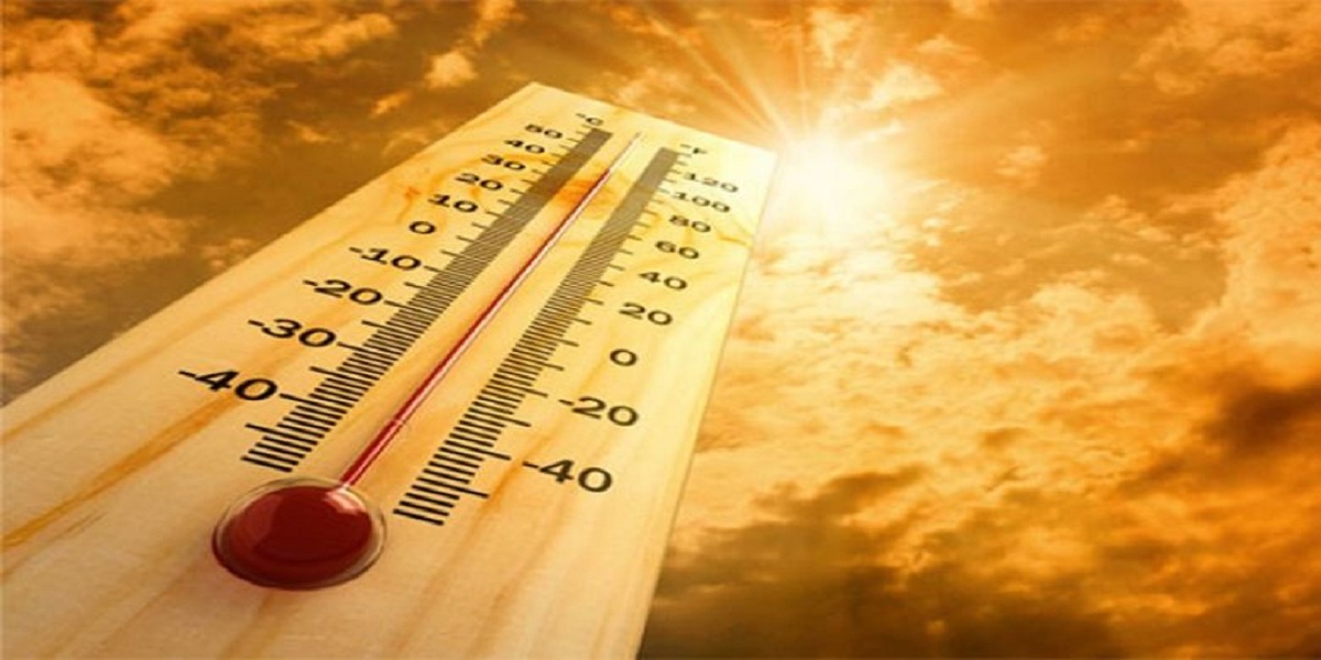 Karachi receives a hot weather today as temperature reaches 38 °C