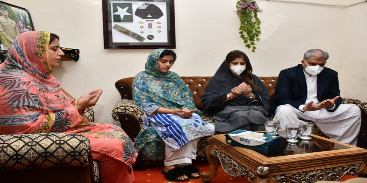 No threat can defeat nations who respect its heroes: COAS