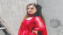 Shaheed Amjad Sabri’s daughter is the new social media sensation