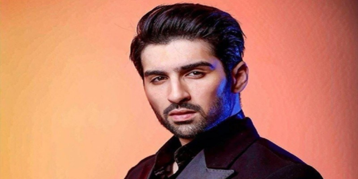 Why Muneeb Butt is scared for his daughter?