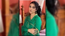 Sarah Khan pulls off “desi look” in her latest photos