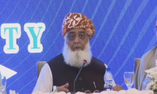 JUI-F presents proposals at the APC