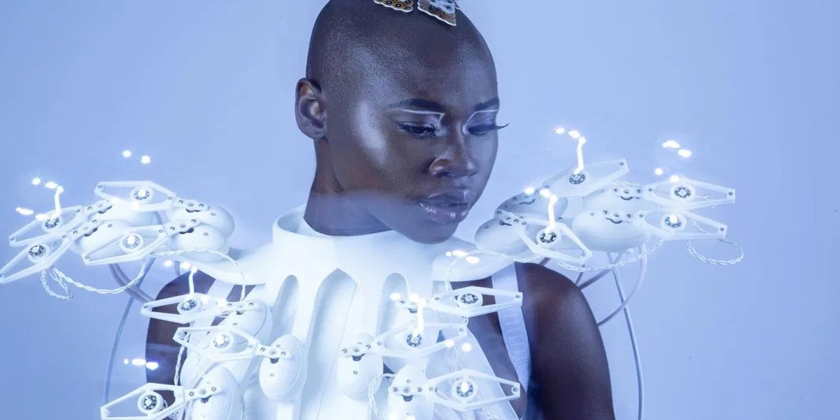 A unique dress that changes its texture by reading your mind
