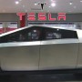 Tesla To Make Electric Car That Can Travel 500 Miles On Single Charge