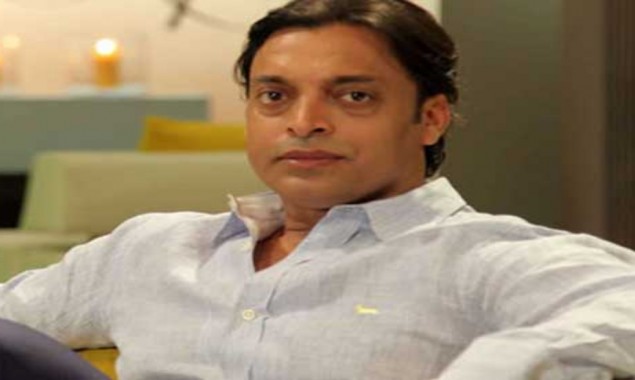How did Shoaib Akhtar deal with match-fixers in his career?