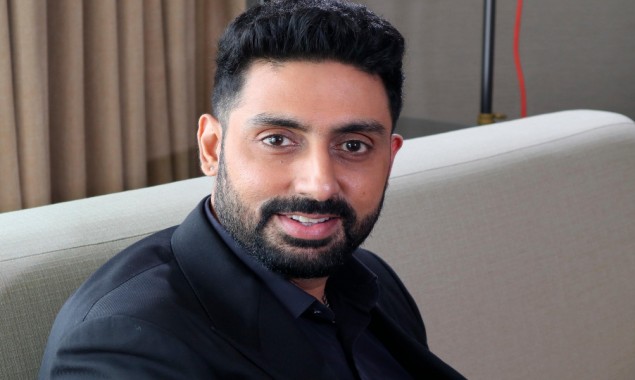 Abhishek Bachchan gracefully gives a savage response to user asking for hash