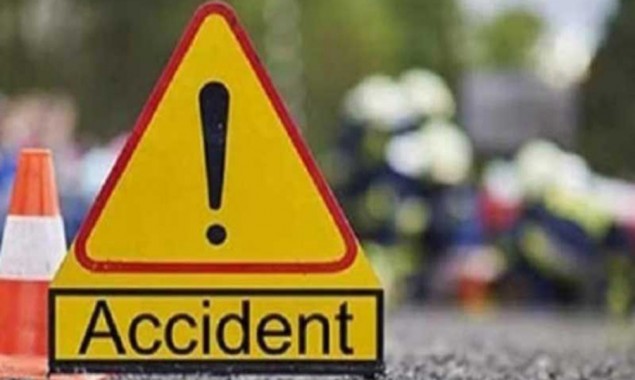 At least eight die in road mishap in south India