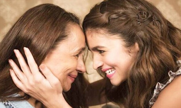 Alia Bhatt expresses love for her mother on birthday