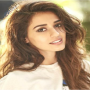 Disha Patani shows her makeup skills in a new photo