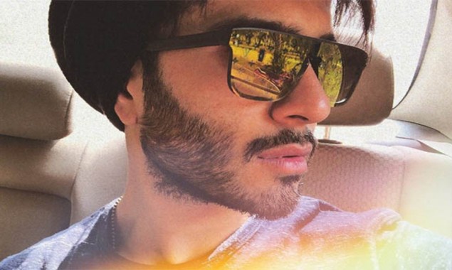 Feroze Khan shares adorable picture with son