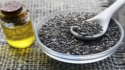 Six Benefits and uses of Chia Seed Oil