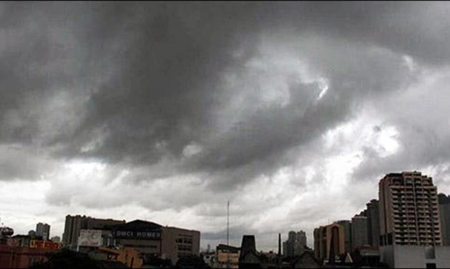 Karachi to receive light rain showers tomorrow: PMD predicts