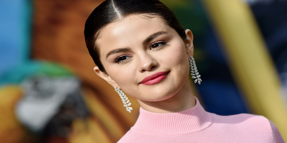 Selena Gomez Dollhouse
