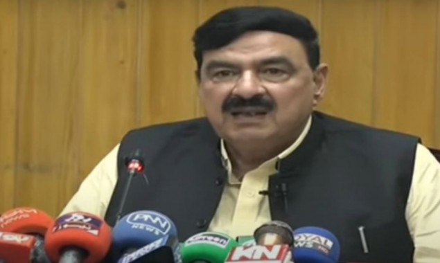 Imran Khan is trying hard to bring back Nawaz Sharif, says Sheikh Rasheed