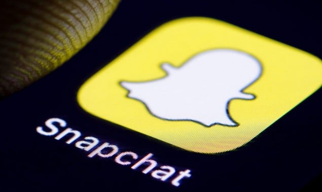 “Is Snapchat not working for everyone or is it just me?” Users complain as Snapchat crashes