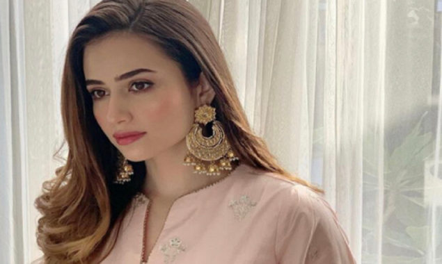 Sana Javed faces trouble due to fake Twitter account