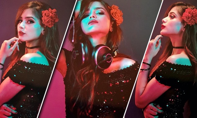 Aima Baig Looks Ravishing In Black Dress