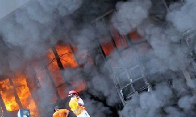 Fire in factory in Orangi Karachi