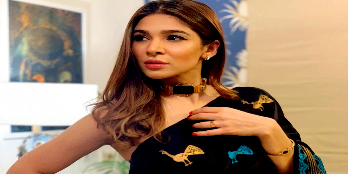 Biography of Ayesha Omar