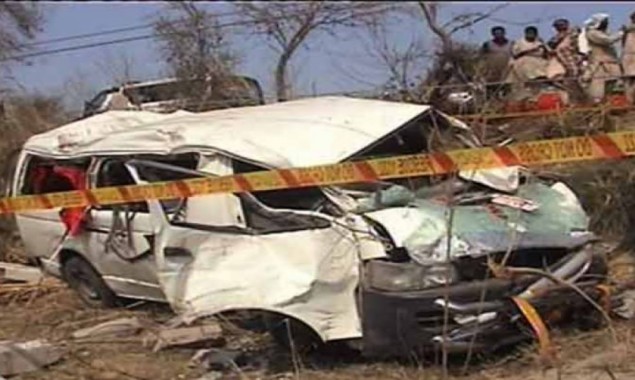 AJK: Three killed and a number of passengers injured