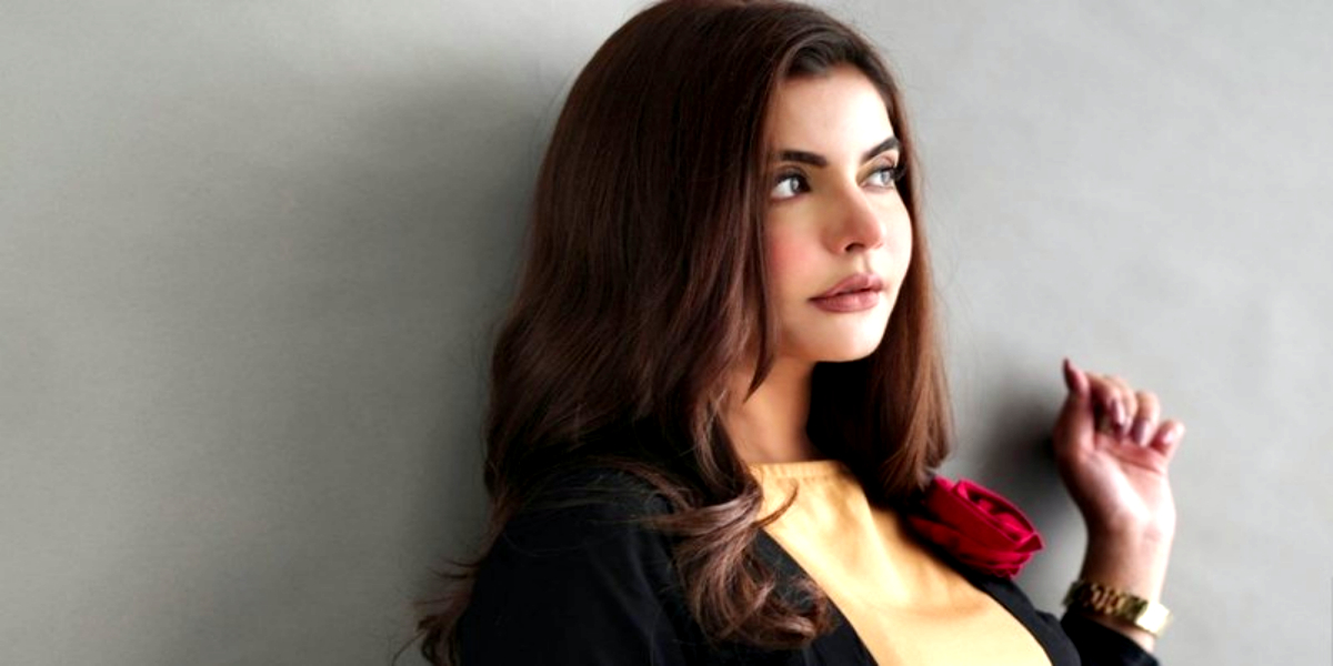 Detailing Nida Yasir