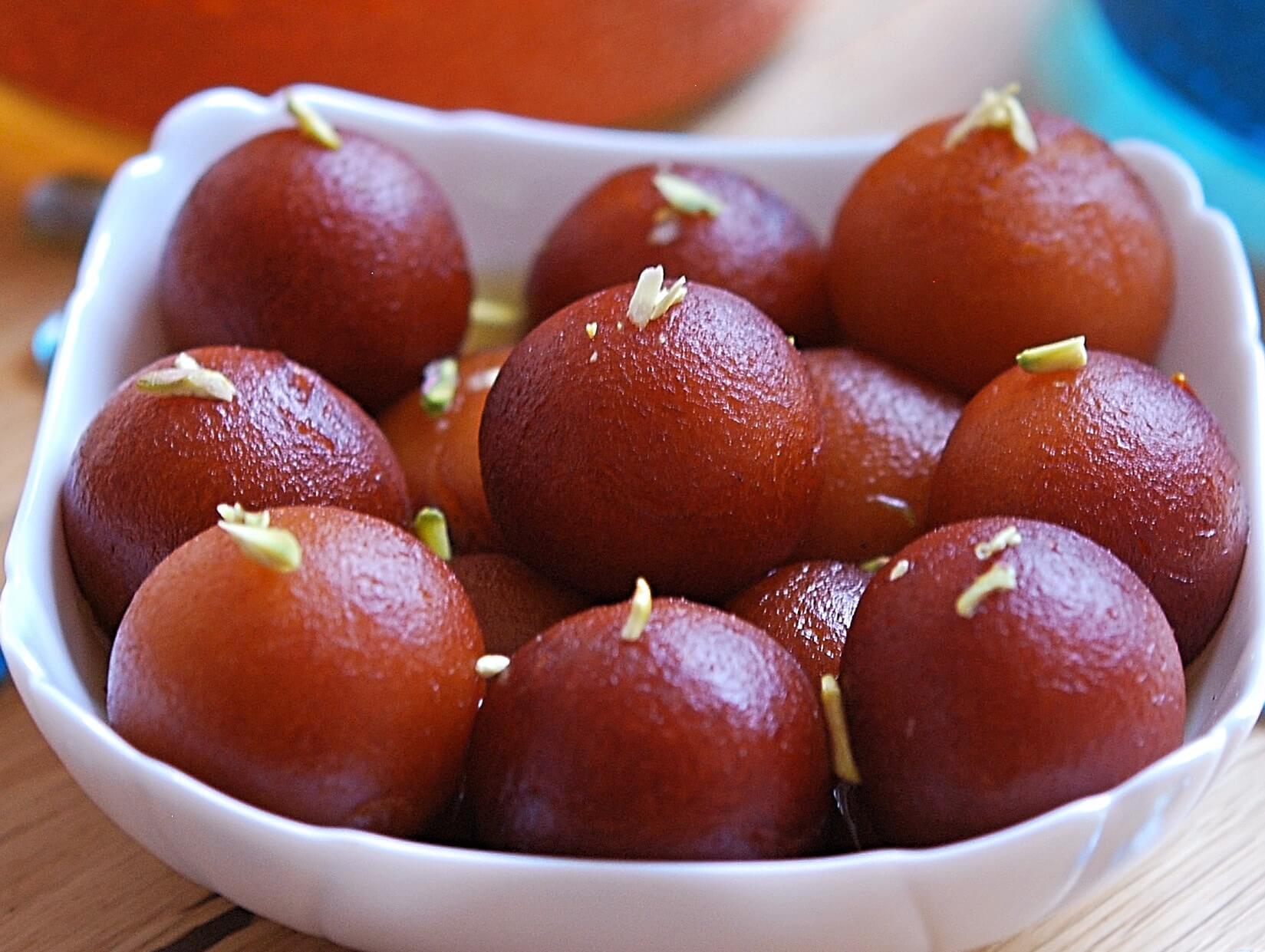 Gulab Jamun HotScented Balls For The Sweetest Tooth This Winter