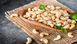 All Nutritional Facts and Health Benefits of Cashews