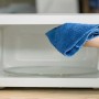Woman’s simple cleaning hack leaves microwave shiny without scrubbing