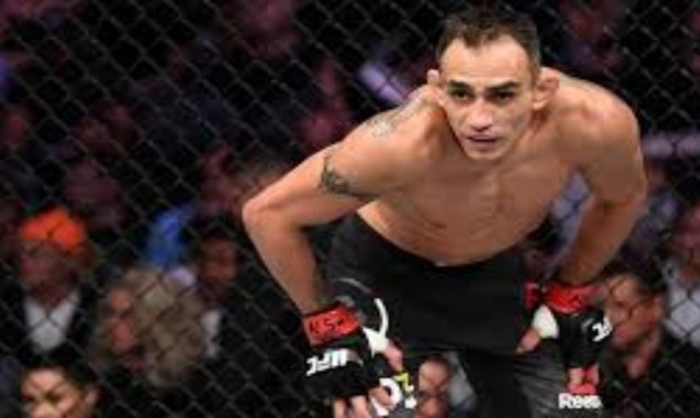 Tony Ferguson on Charles Oliveira: ‘He was mentally broken in the first round’