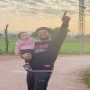Shahid Afridi, Urwa prove to be ‘father-daughter goals’