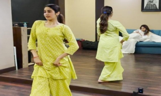 Video: Janhvi Kapoor Exhibits Her Dancing Skills