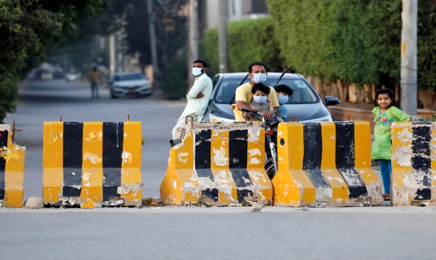 More localities of Karachi put under smart lockdown