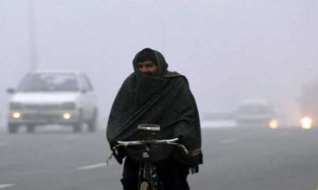 Weather update: Temperature drops in Karachi, citizens face difficulties