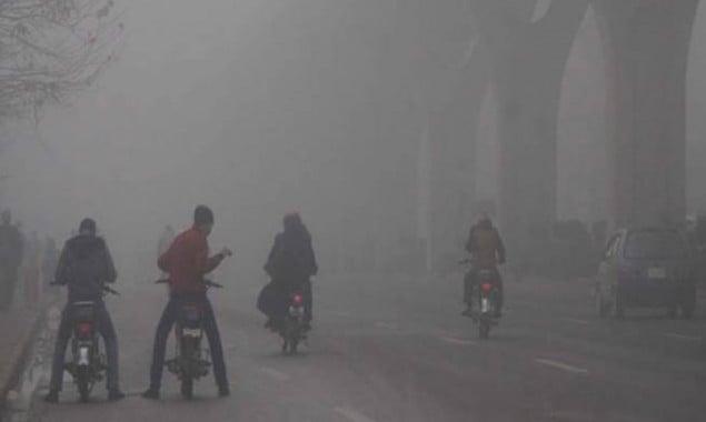 Cold weather continue to grip Karachi