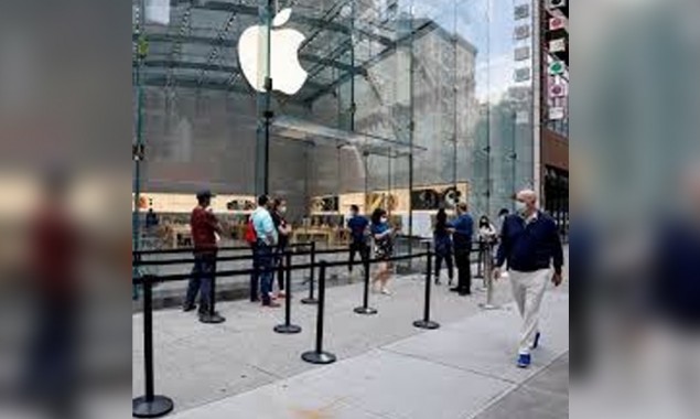 Apple shuts around 100 of its stores across United States