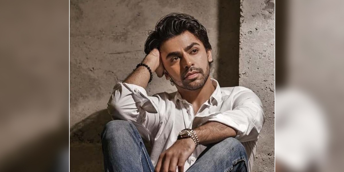 Farhan Saeed Gets Nostalgic As He Shares His Old Music Videos