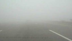 Traffic disrupted in Punjab and Sindh due to heavy fog