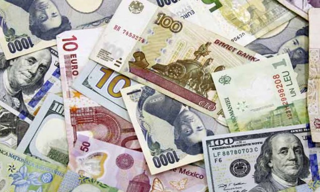 Pakistan’s forex reserves slip to $24.875 billion