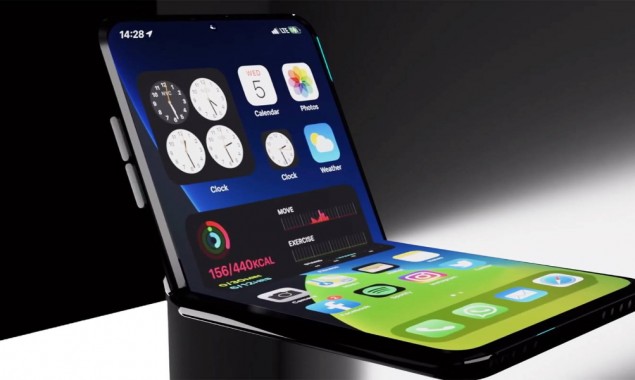 Two foldable Apple iPhone prototypes pass durability test