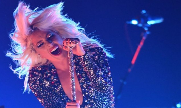 Lady Gaga’s fingers crossed preceding performance on Inauguration Day