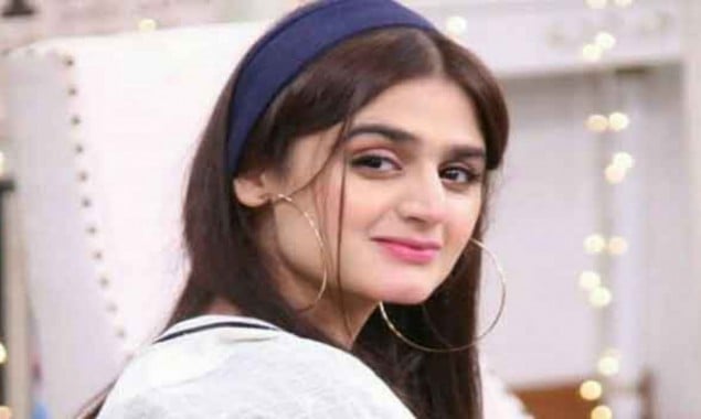 Stunning and latest pictures of star actress Hira Mani