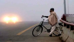 Karachi witnesses record breaking cold as mercury drops to 5.6°C
