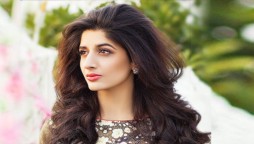 Mawra Hocane photo