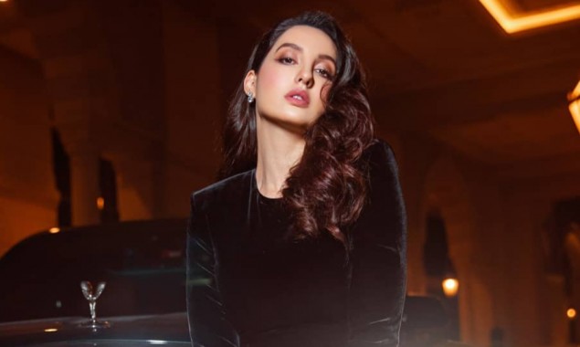 Nora Fatehi looks graceful in traditional saree, see photos