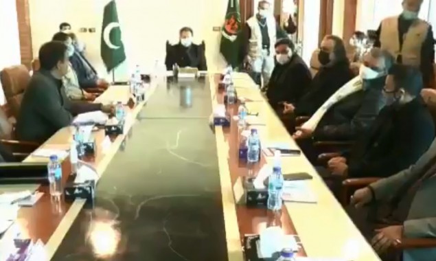 Imran Khan chairs meeting on Machh tragedy