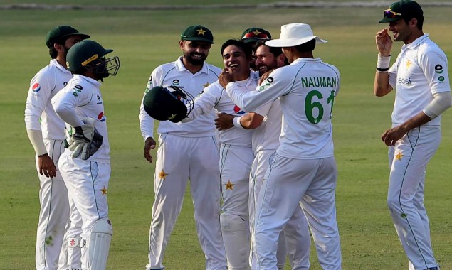 Pakistan need 88 to go 1-0 up in the series against South Africa