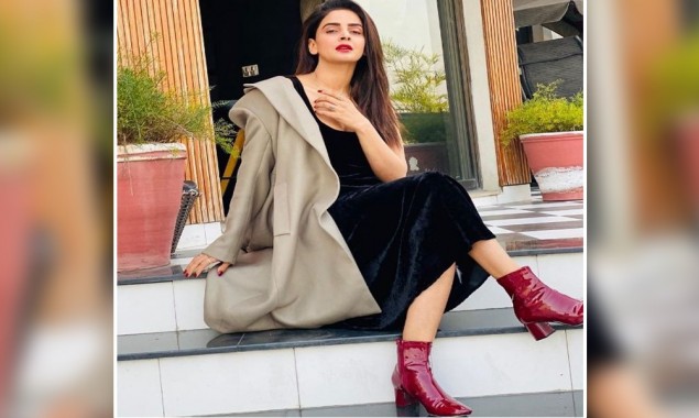 Saba Qamar’s dazzling snaps left social media fam in awe