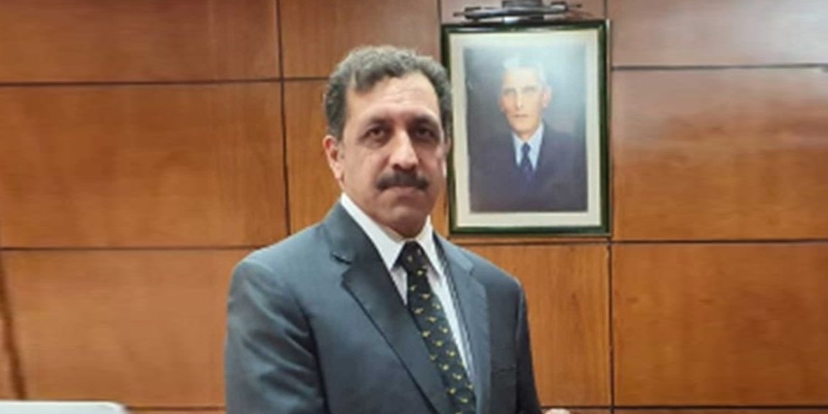 Pakistan's New Ambassador to UAE Assumes Office