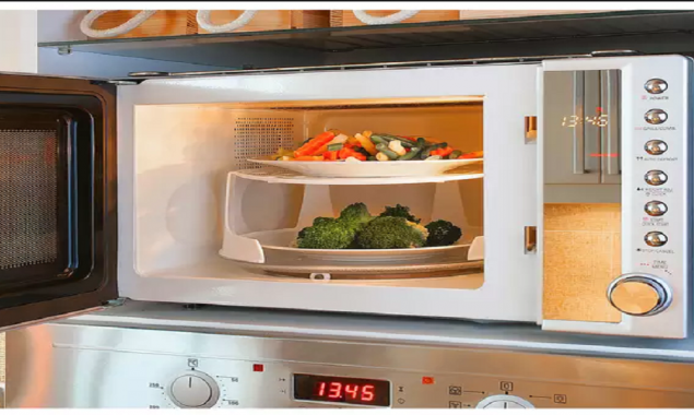 Woman shares embarrassing five-year mistake after thinking her microwave was broken